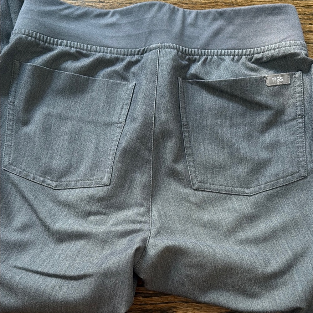 Figs Zamora Jogger Scrub Bottoms - Picture 4 of 4